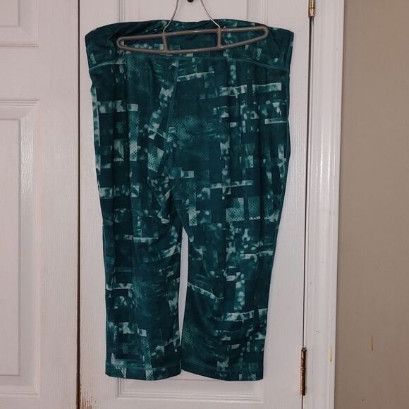 Danskin Now  workout  capris legging pants  Sz L (12-14) - Picture 3 of 4